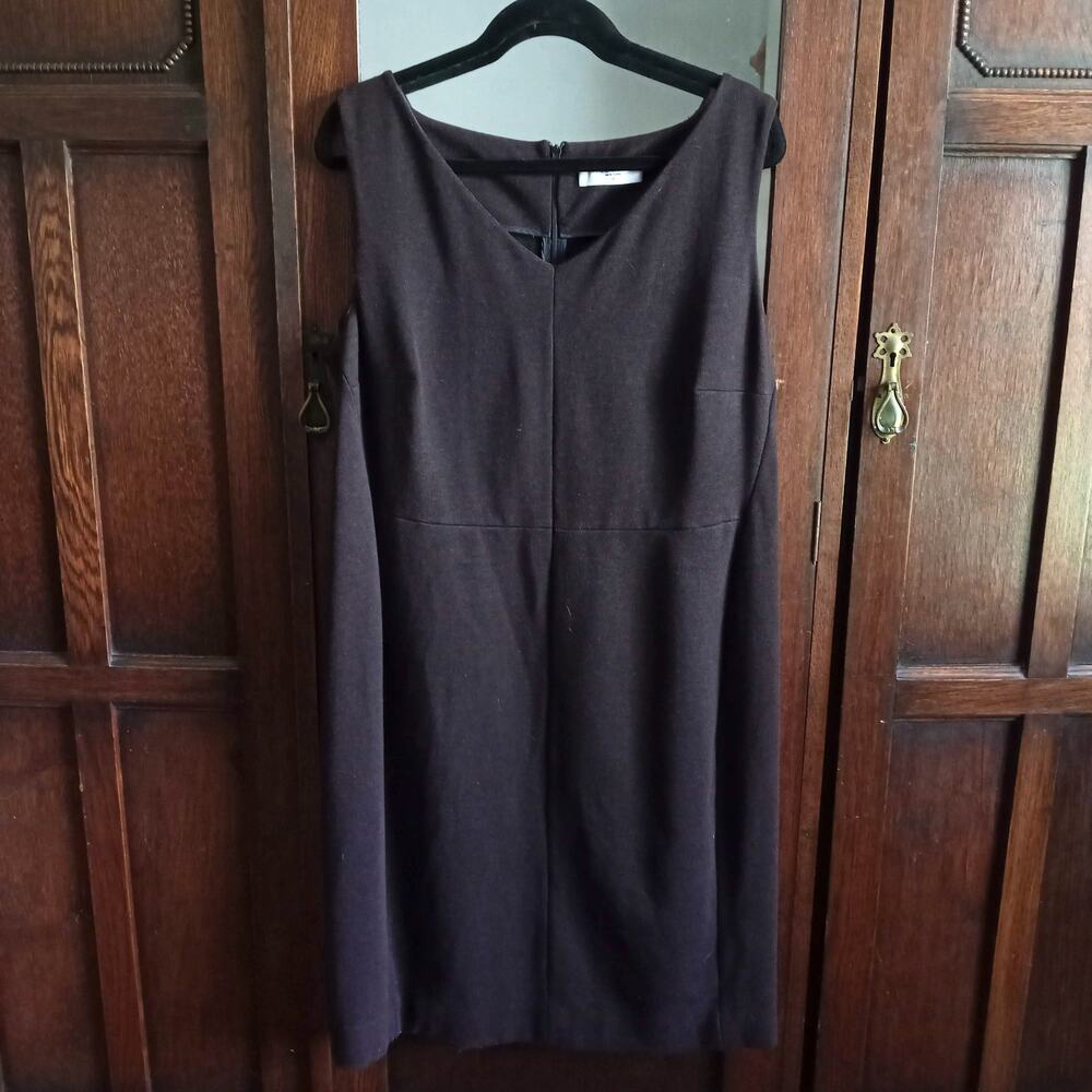 MM Lafleur Sleeveless Dress V-Neck Stretchy Plus Size +1 / 16 Knee A-Line Brown